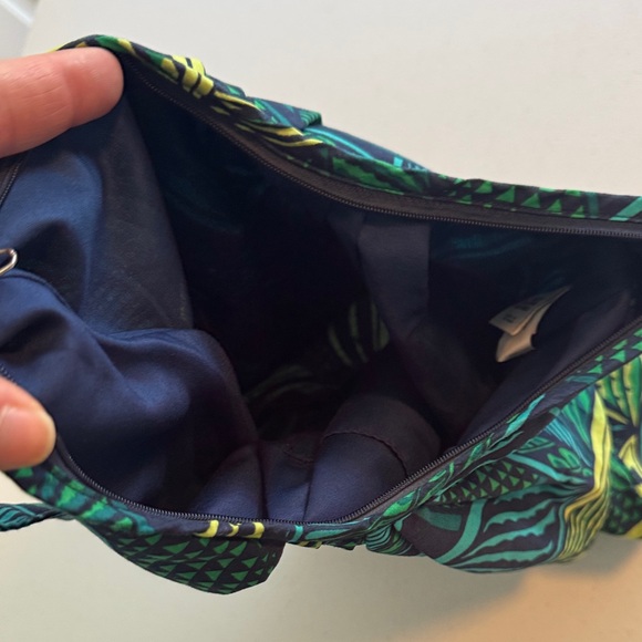 Old Navy Tropical Print Lightweight Crossbody Bag – Excellent Condition - Picture 2 of 6